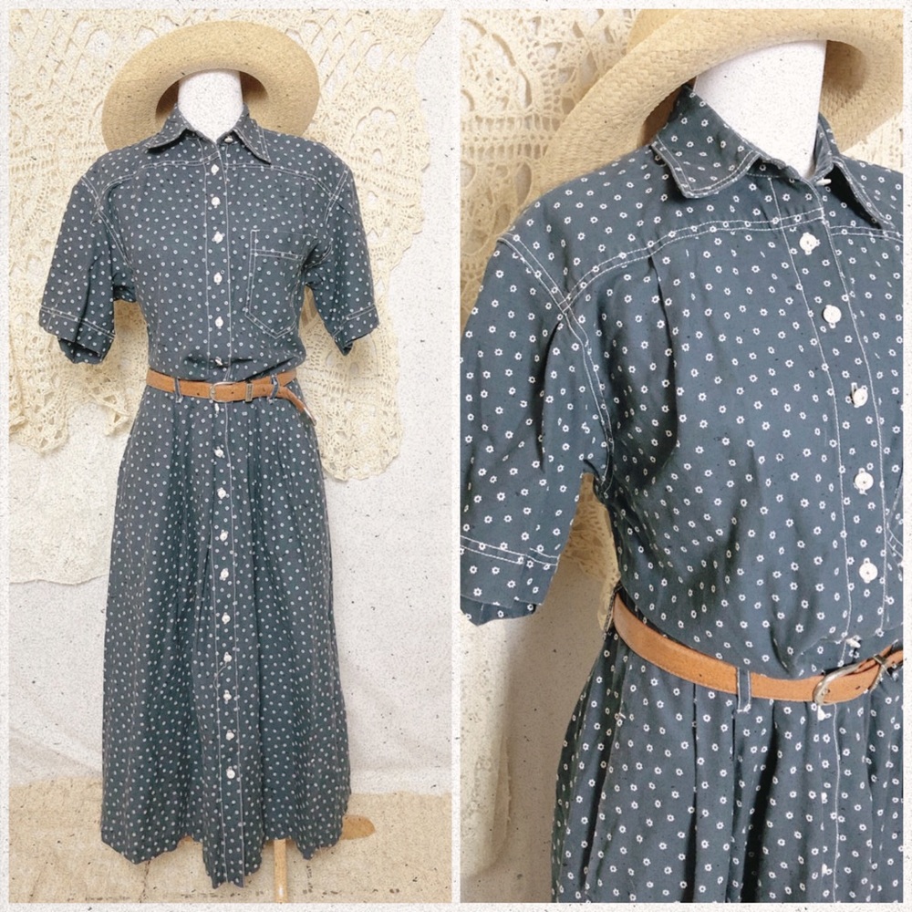 VNTG | navy button down collar dress